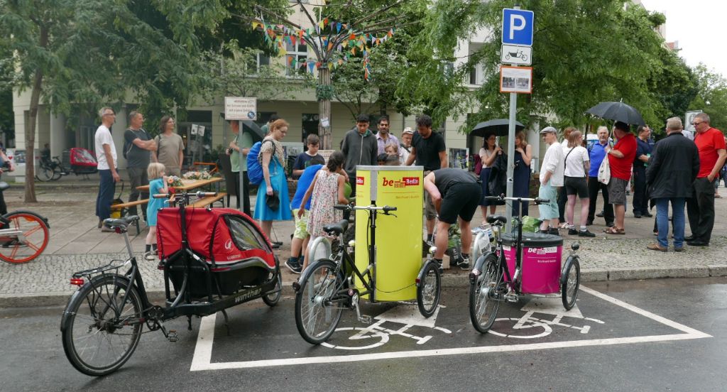 Foto Lastenrad parken Berlin