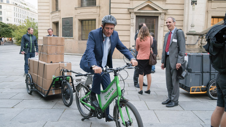 160928-barthle-fahrradakademie01-foto_bmvi