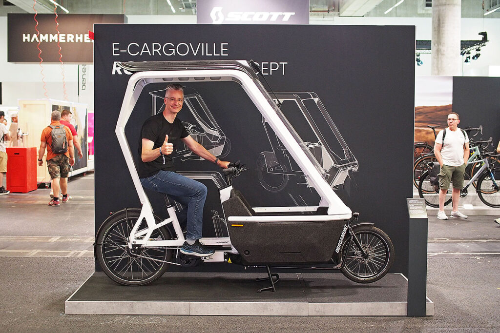 Christian Thill von Bergamont im E-Cargoville Roof Bike Concept, Eurobike 2023